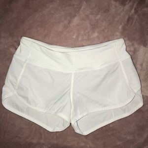 Lululemon sz 4 - white